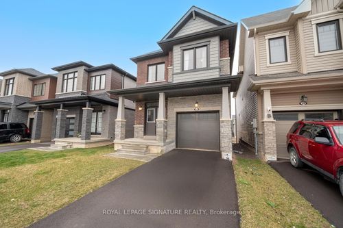 61 Vanilla Trail, Thorold, ON, L2V0L1 | Card Image