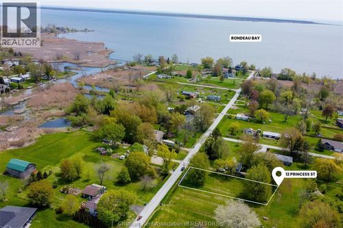 {{alt}} | Card Image