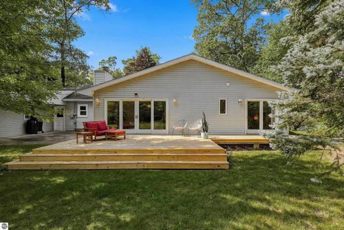 539 Terrace Dr, Traverse City, MI, 49686-3545 | Card Image