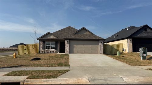 1100 Maclaren Avenue, Lowell, AR, 72745 | Card Image