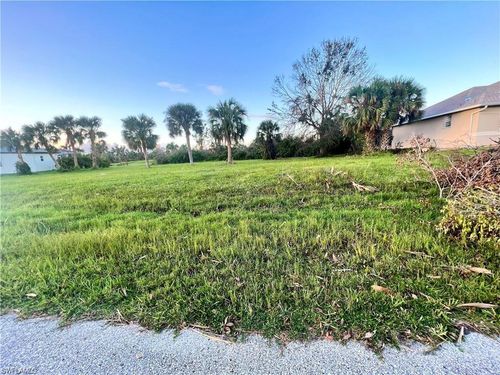 81 Long Meadow Pl, ROTONDA WEST, FL, 33947-1807 | Card Image