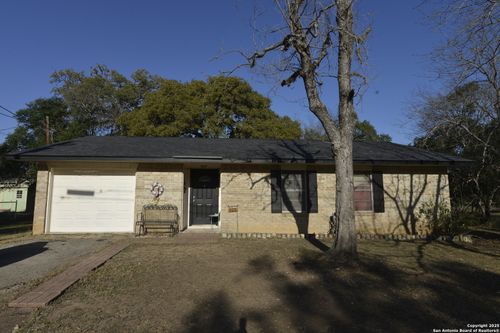 207 Hackberry St, Bandera, TX, 78003 | Card Image