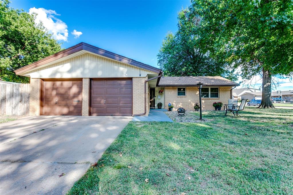 Oakbrook Dr, Oklahoma City, OK 73115
