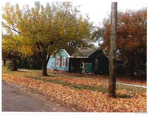 475 S Pearl St, Waverly, IL, 62692-1128 | Card Image