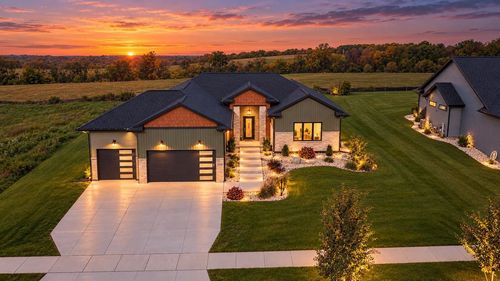 1813 Arbor Ridge Way, Janesville, WI, 53548-9537 | Card Image