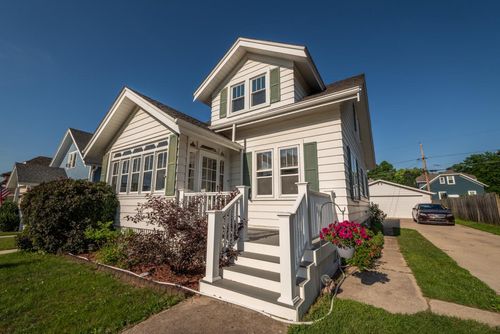 637 3rd Avenue, West Bend, WI, 53095 | Card Image