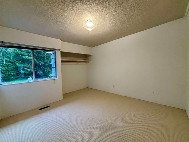 191 Clovermeadow Crescent, House other with 4 bedrooms, 0 bathrooms and 3 parking in Langley BC | Image 10