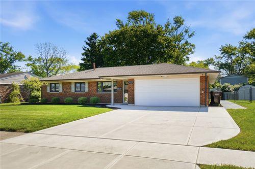 2002 Darrell Drive, Fairborn, OH, 45324 | Card Image