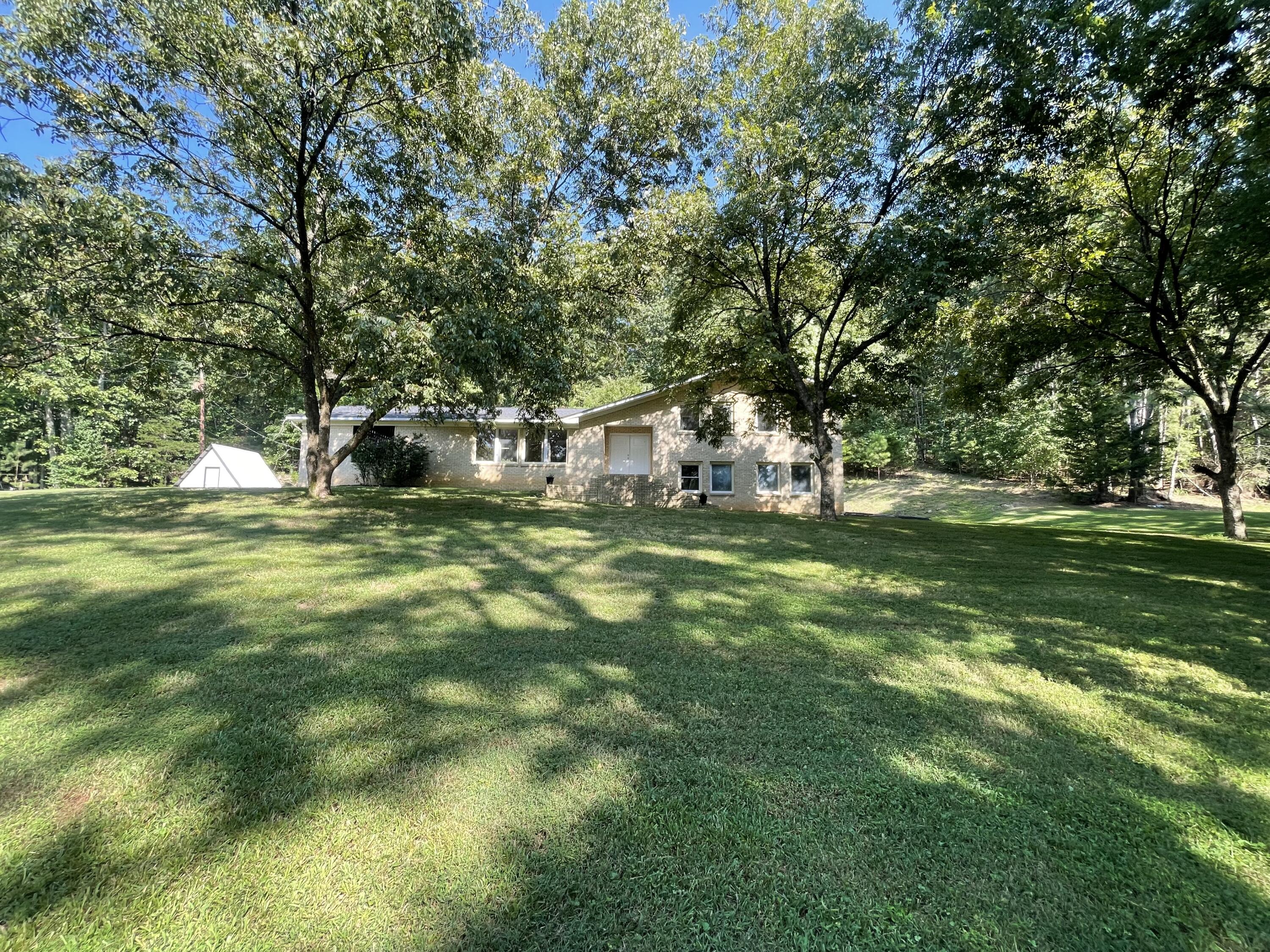 Davis Rd, Trion, GA 30753