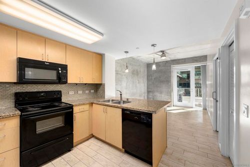 unit-303-1080 Park Blvd, San Diego, CA, 92101-5631 | Card Image