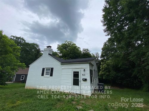 51 Myrtle Ave Sw, Concord, NC, 28025-5556 | Card Image