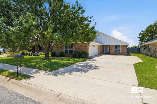 2704 Hampton Park Cir, Foley, AL, 36535-1128 | Card Image