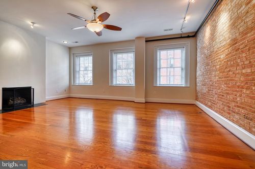 apt-c-509 Cathedral St, BALTIMORE, MD, 21201-5017 | Card Image