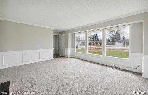 40960 W 10 Mile Rd, Novi, MI, 48375-3568 | Card Image