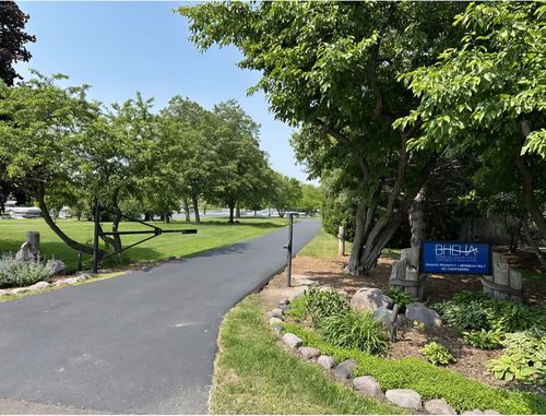 28479 Schooner Ln, Lake Barrington, IL, 60010 | Card Image