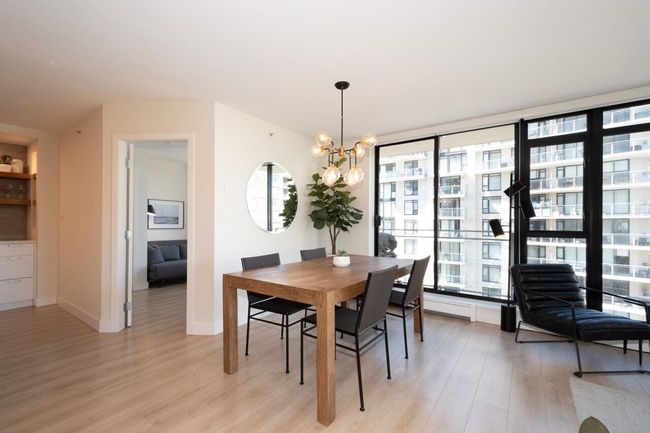 806 - 155 W 1 St Street, Condo with 2 bedrooms, 2 bathrooms and 1 parking in North Vancouver BC | Image 9