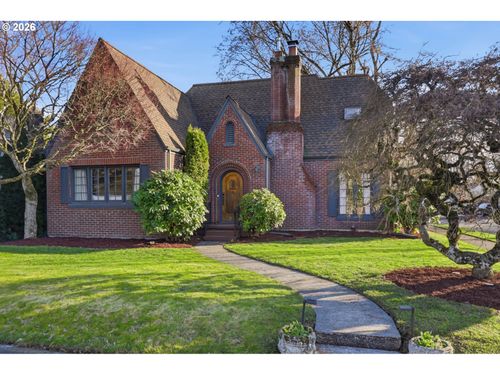 123 W 38th St, Vancouver, WA, 98660-1949 | Card Image