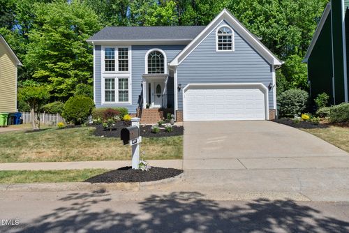 8017 Knebworth Court, Raleigh, NC, 27613 | Card Image