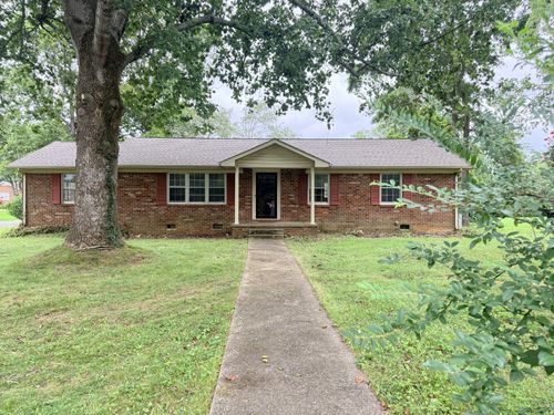 212 Bragg Cir, Tullahoma, TN, 37388-2910 | Card Image