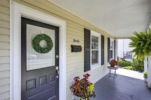 20 E Academy St, Wappingers Falls, NY, 12590-2716 | Card Image