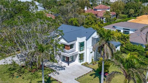 1800 Crayton Rd, NAPLES, FL, 34102-5003 | Card Image
