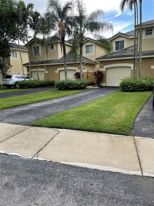 2469 Cordoba Bnd, Weston, FL, 33327-2256 | Card Image