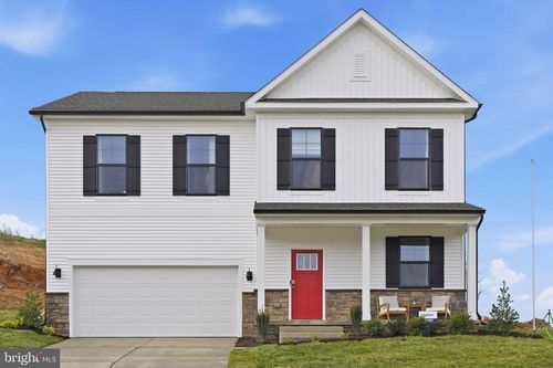 99 Fairfield Dr, STAUNTON, VA, 24401-5594 | Card Image