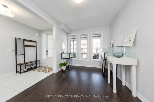11 Howard Williams Crt, House attached with 3 bedrooms, 3 bathrooms and 2 parking in Uxbridge ON | Image 6