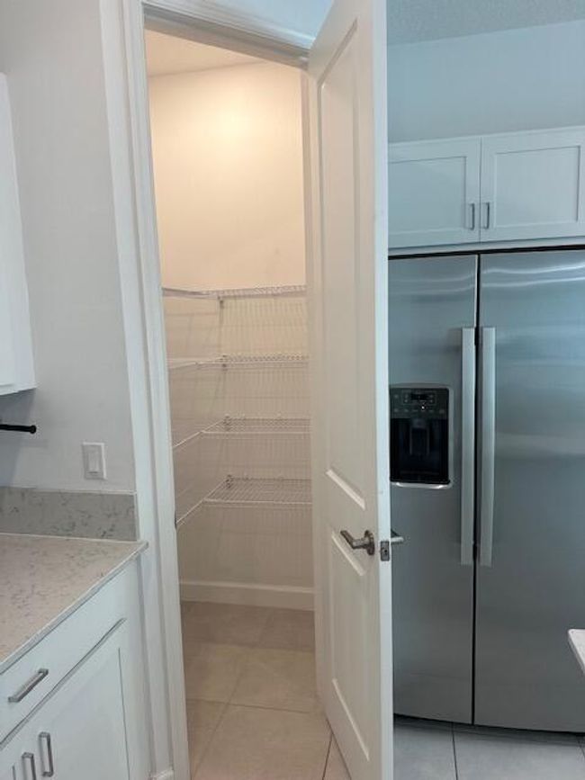 4504 Hartwell Ln, Townhouse with 3 bedrooms, 3 bathrooms and null parking in Riviera Beach FL | Image 8
