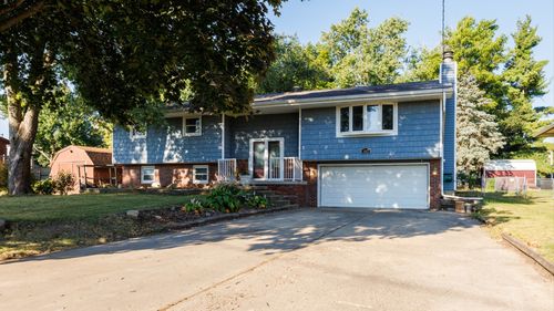 507 S Washington St, Hudson, IL, 61748-9063 | Card Image