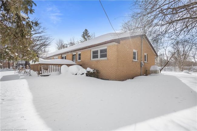 33 Golf Course Rd, House other with 3 bedrooms, 1 bathrooms and 6 parking in Conestogo ON | Image 23