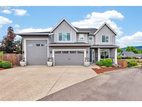 2819 N Estate St, Newberg, OR, 97132-7575 | Card Image