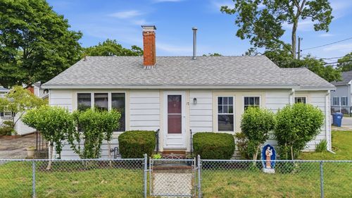 17 Swift Ave, Wareham, MA, 02571 | Card Image