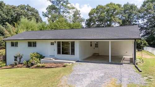111 Nike Dr, Calhoun, GA, 30701-5514 | Card Image