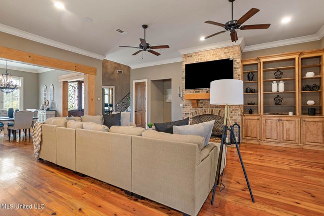 430 Johnstone-23 | Image 15