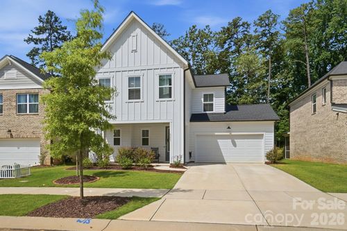 8205 Franklin Trail St, Mint Hill, NC, 28227-1104 | Card Image