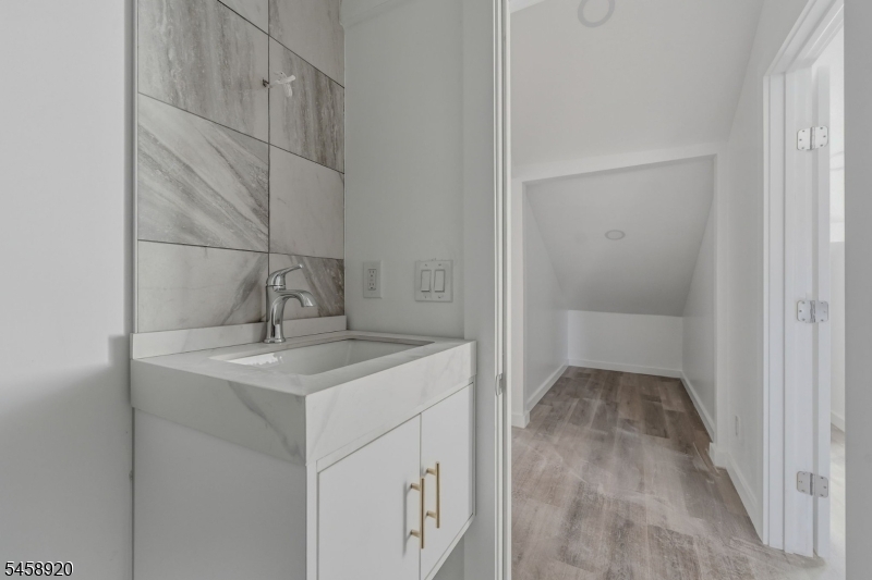 Residential Lease in Paterson City 5