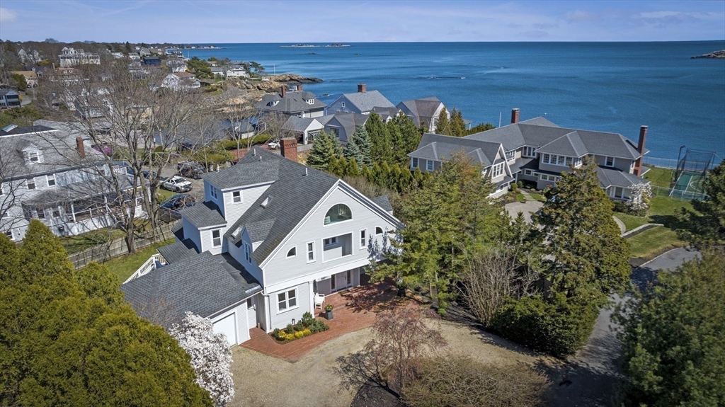 Rolleston Rd, Marblehead, MA 01945