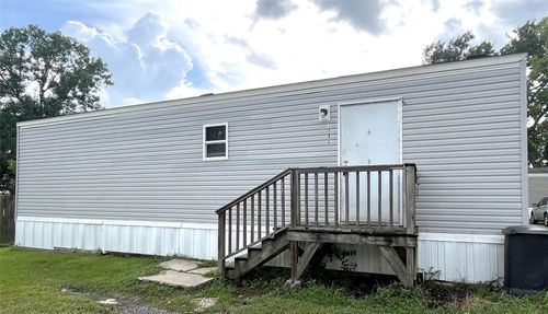 c-108C S 7th St, Highlands, TX, 77562 | Card Image