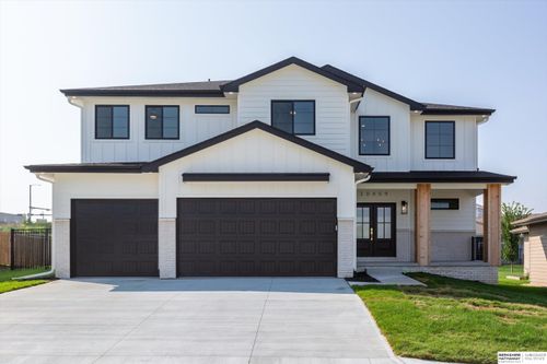 21408 Taylor St, Elkhorn, NE, 68022 | Card Image