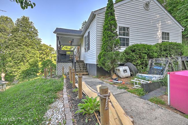 21209 Lime Hill Rd, House other with 4 bedrooms, 2 bathrooms and null parking in Bristol VA | Image 4