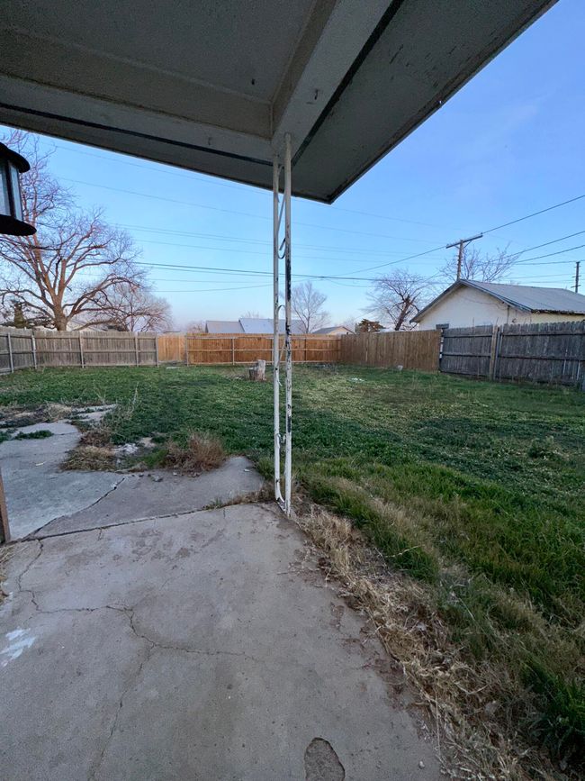 740 S 11 Th St, House other with 4 bedrooms, 2 bathrooms and null parking in Slaton TX | Image 23