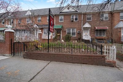 1698 Dekalb Avenue, Home with 3 bedrooms, 3 bathrooms and null parking in Bushwick NY | Image 2