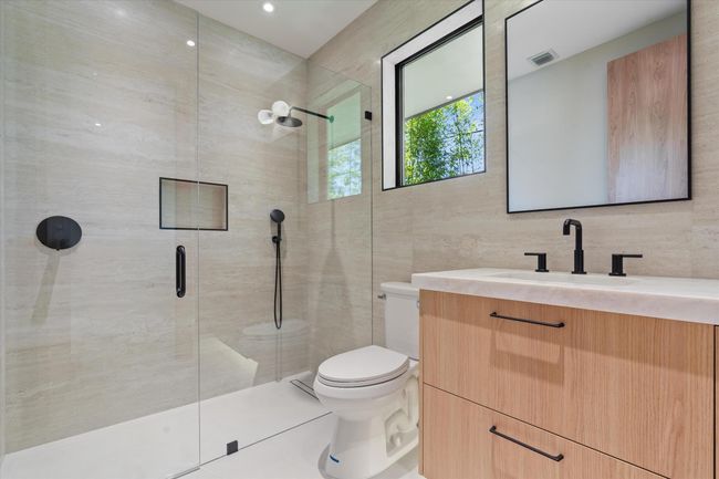 2265 Ne 30 Th Ct, House other with 4 bedrooms, 5 bathrooms and null parking in Lighthouse Point FL | Image 32