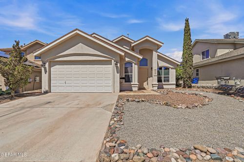 1445 Paseo De Flor St, El Paso, TX, 79928-5679 | Card Image