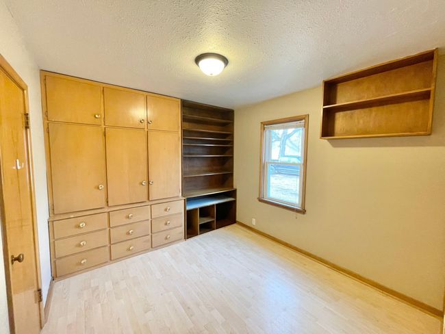 421 W Van Dusen St, House other with 5 bedrooms, 2 bathrooms and null parking in Springfield MN | Image 24