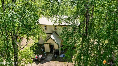 32500 S Talkeetna Spur Rd, Talkeetna, AK, 99676 | Card Image