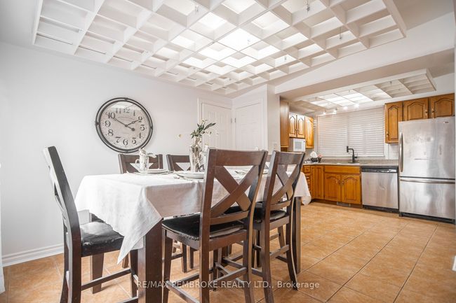 84 Frontenac Cres, House other with 5 bedrooms, 3 bathrooms and 4 parking in Deep River ON | Image 7