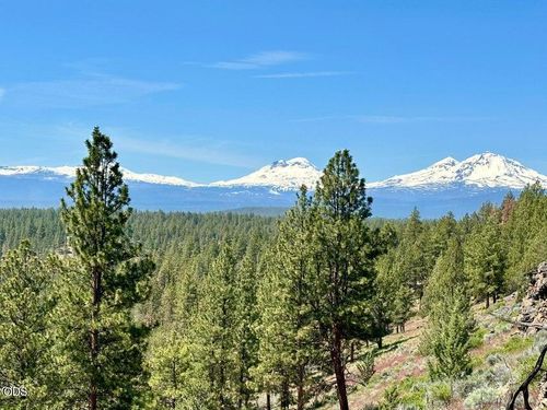 17127 Mountain View Rd, Sisters, OR, 97759-9846 | Card Image