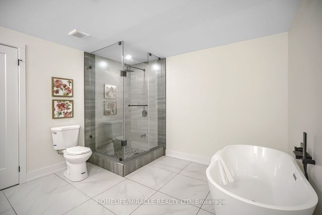 49 Benson Ave, House other with 6 bedrooms, 5 bathrooms and 7 parking in Mono ON | Image 31